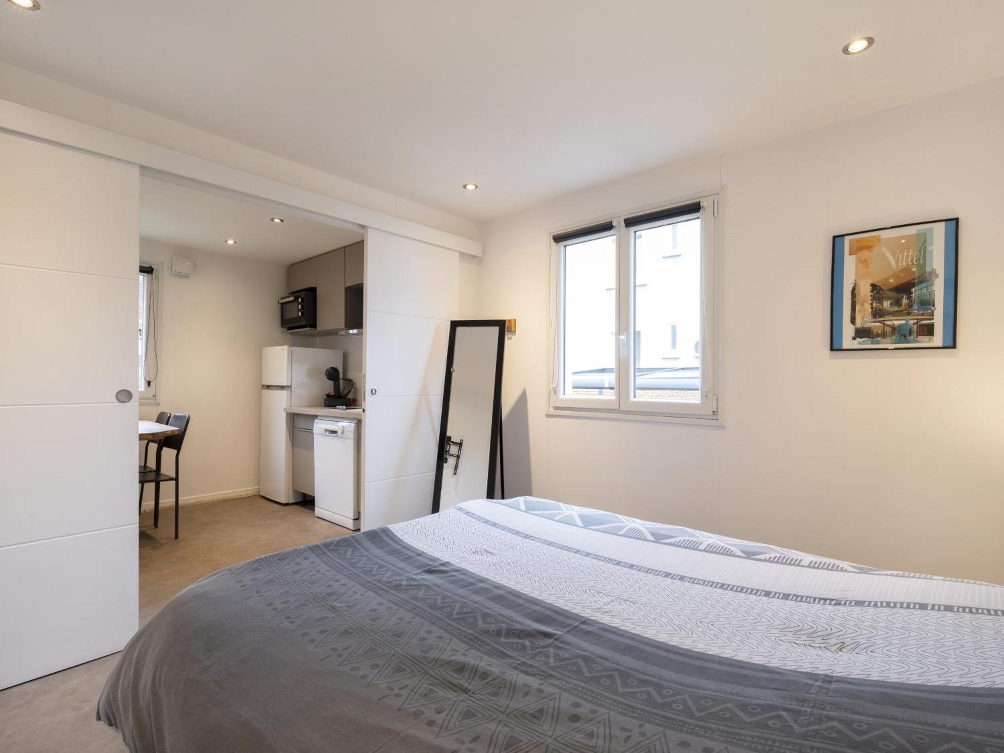 Residence Louis Quartier Des Lilas Вител Екстериор снимка