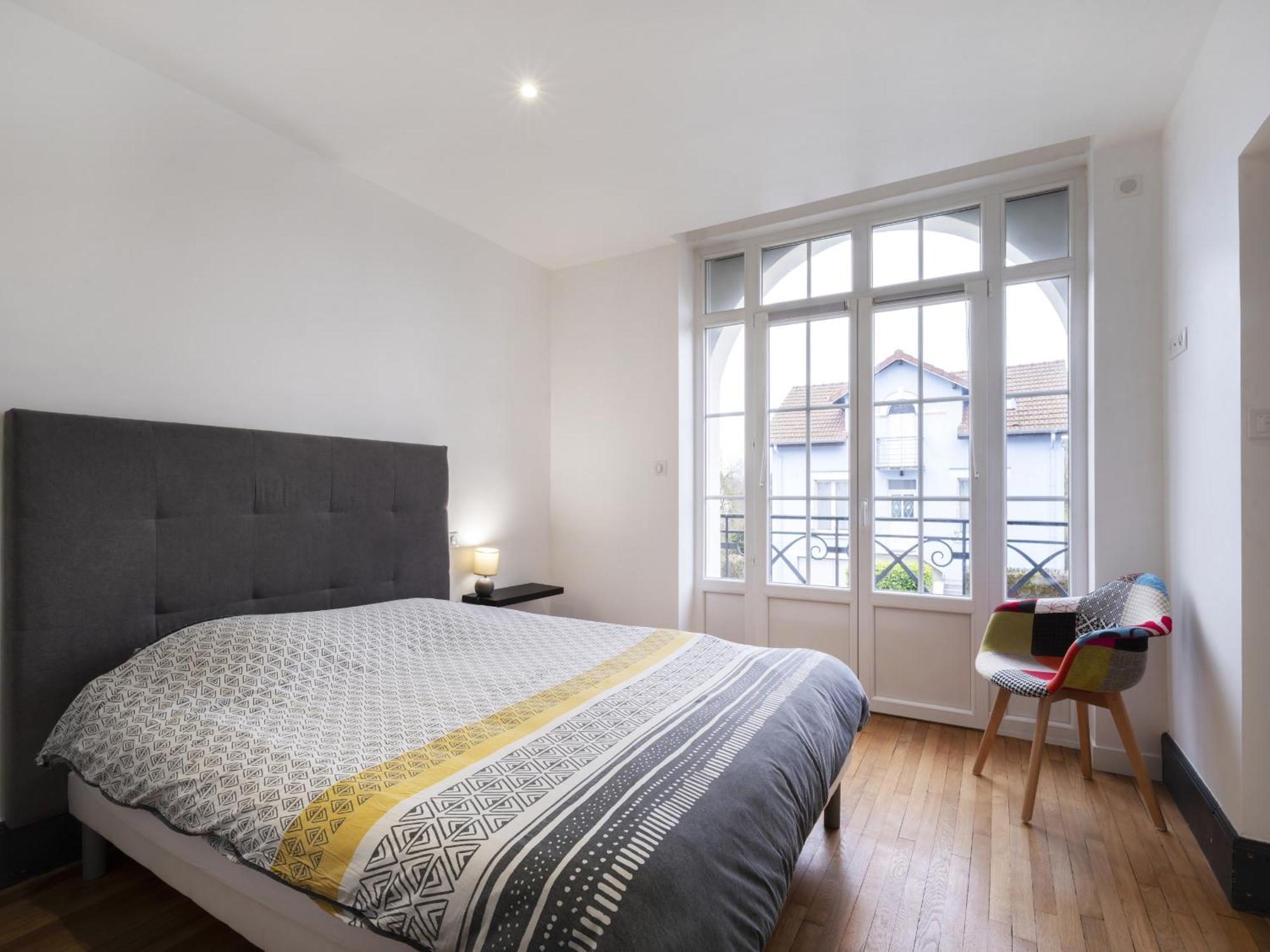 Residence Louis Quartier Des Lilas Вител Екстериор снимка
